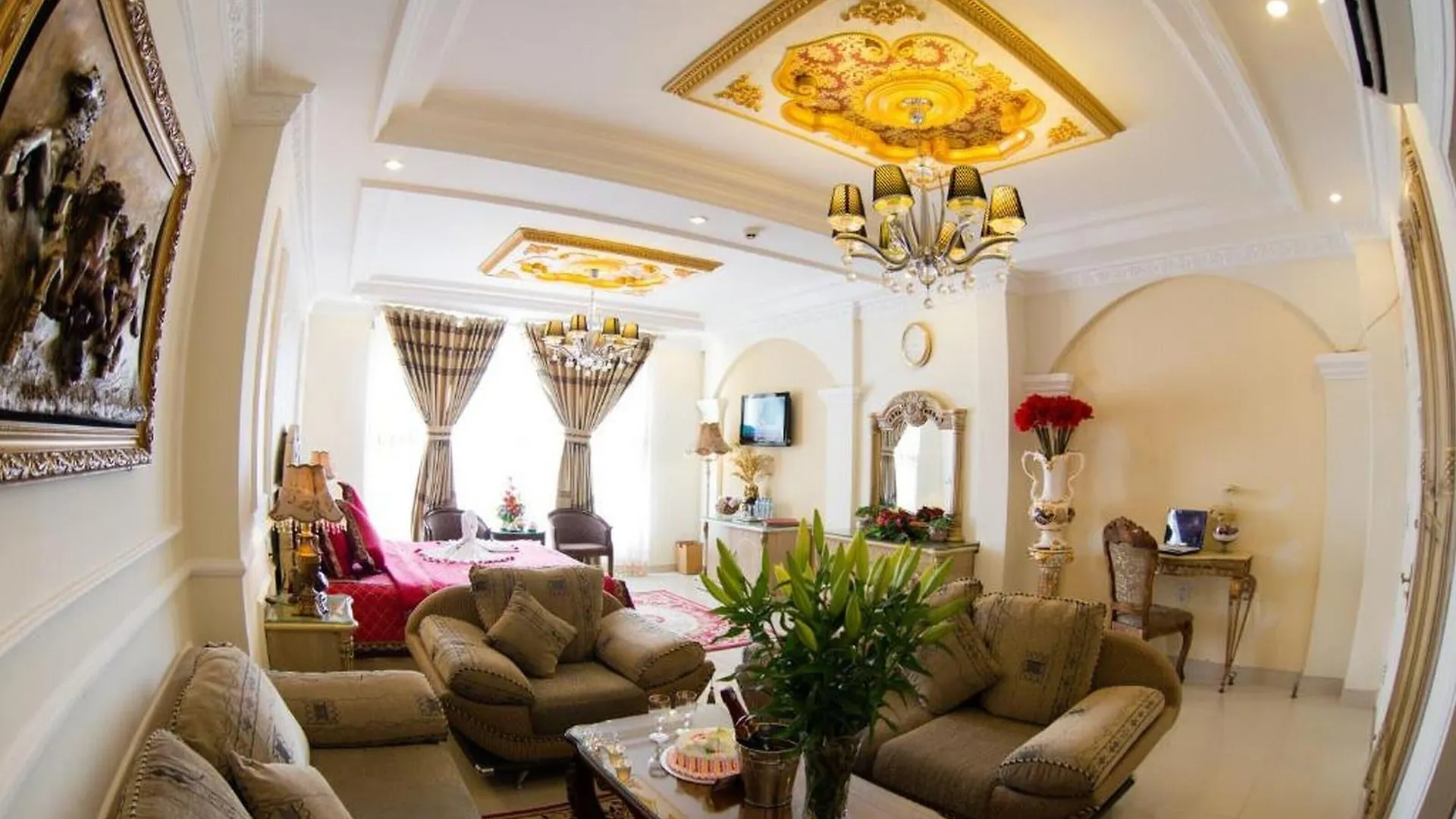 Louis Hotel Da Nang