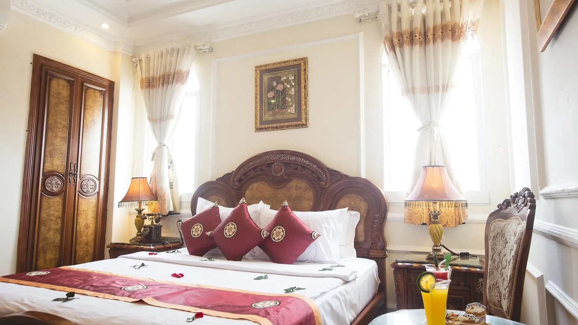 Louis Hotel Da Nang 2*,