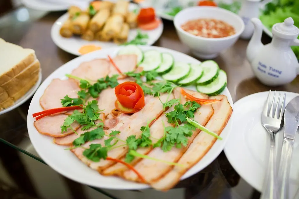 Louis Hotel Da Nang