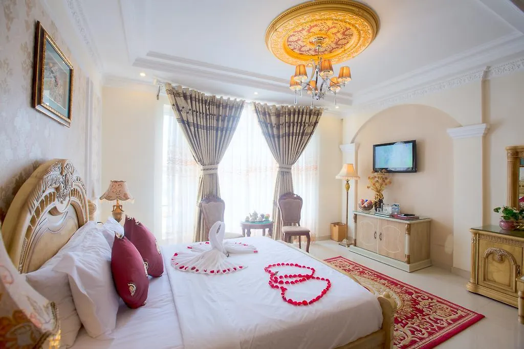 Louis Hotel Da Nang 2*,  Vietnam