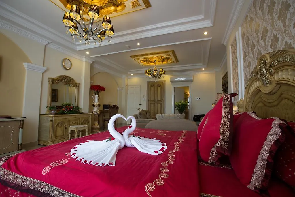 Louis Hotel Da Nang Vietnam