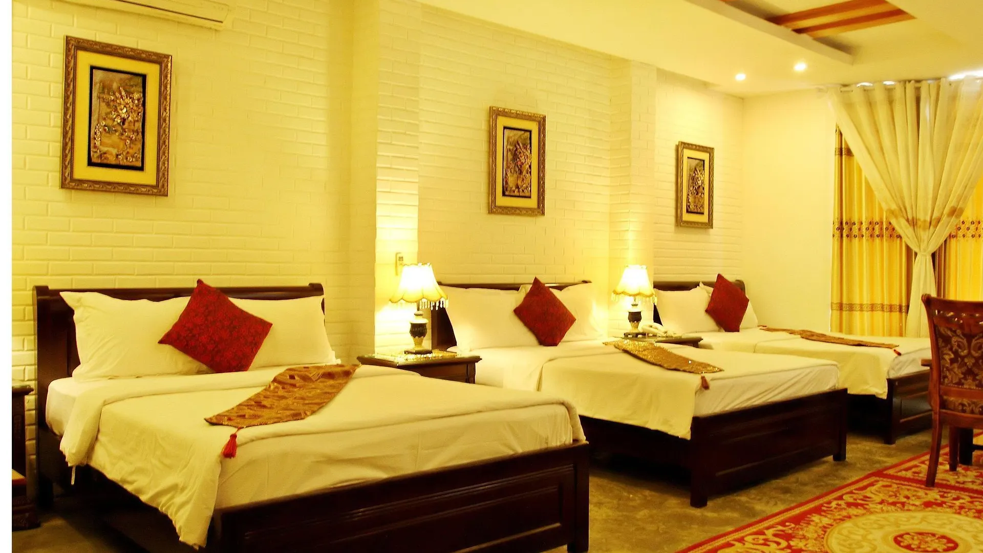 Louis Hotel Da Nang 2*,  Vietnam