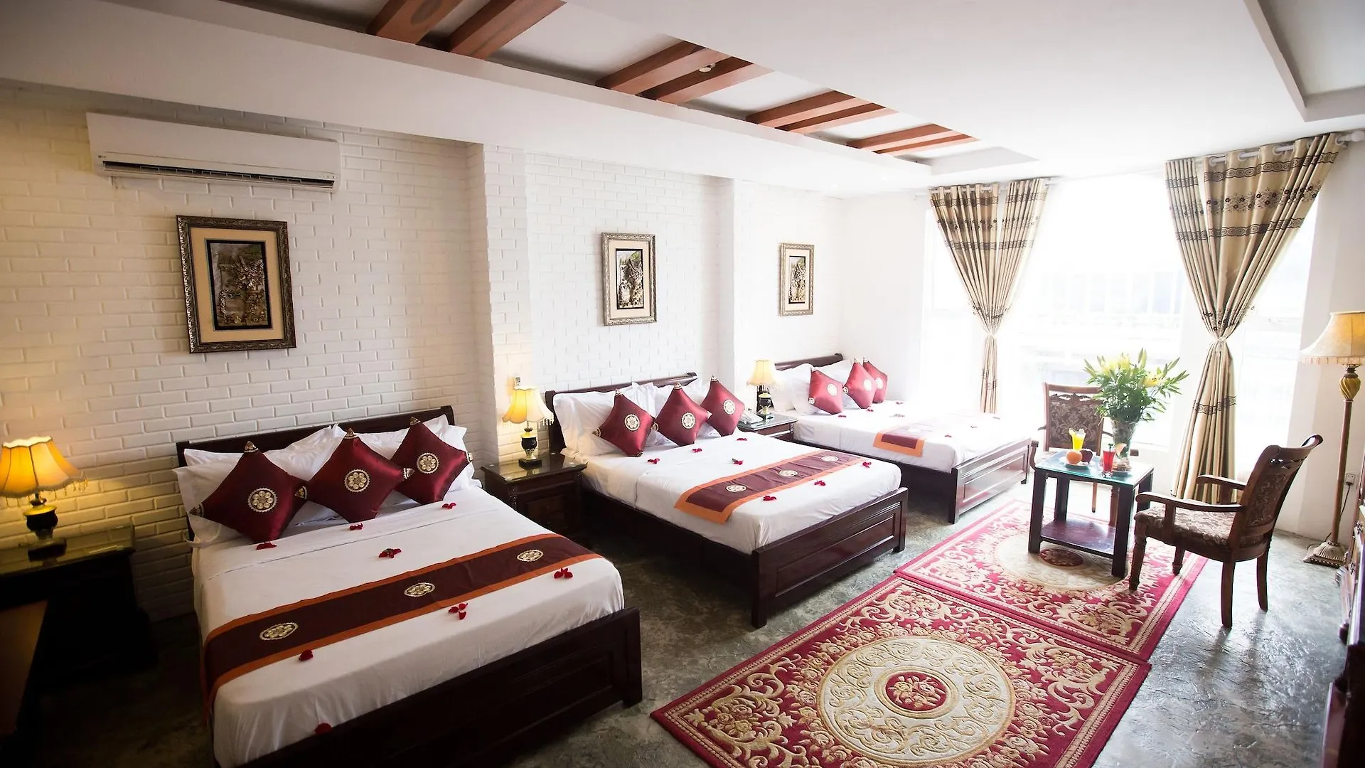 Louis Hotel Da Nang 2*,  Vietnam